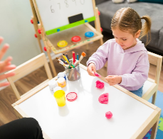 Letonya çocuk terapisi